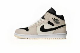 Picture of Air Jordan 1 Mid _SKUfc4203037fc